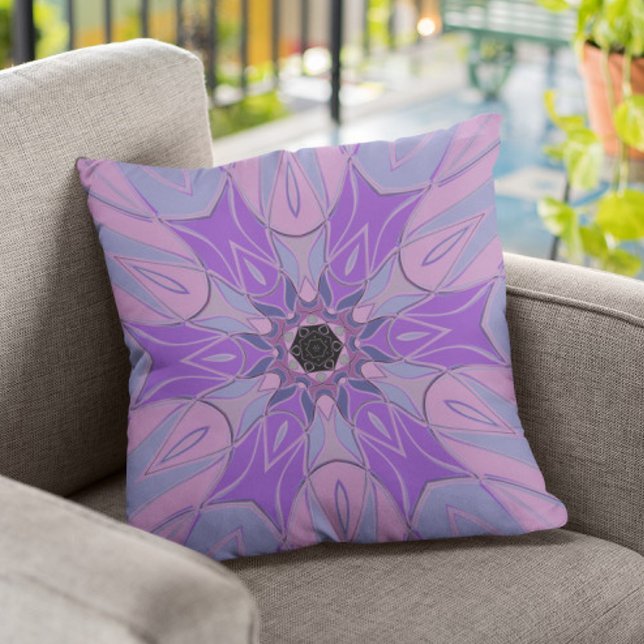 Coussin Dessin Mandala Flower violet rose et bleu (Créateur téléchargé)