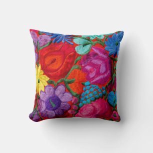Coussin Détail d'un textile floral à broderie traditionnel