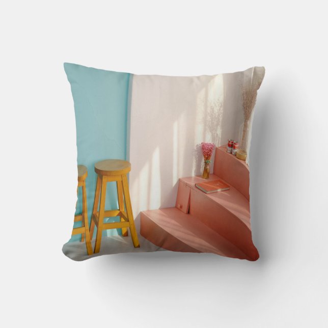 Coussin Deux tabourets de bar en bois jaune (Recto)