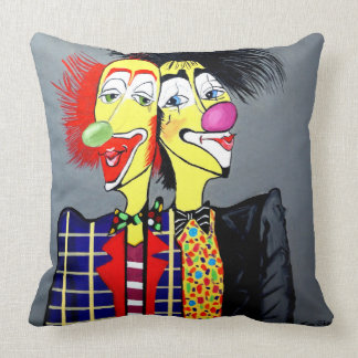COUSSIN DEUX TÊTES SONT LES MEILLEURES PUIS