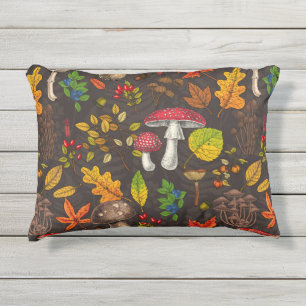 Coussin D'extérieur Champignons d'automne, feuilles, noix et baies sur