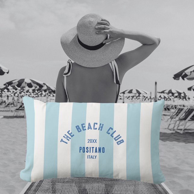 Coussin D'extérieur Le Beach Club Crest Blue Cabana Stripe (Créateur téléchargé)