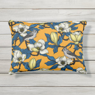 Coussin D'extérieur Magnolia en floraison et oiseau de tireur 3