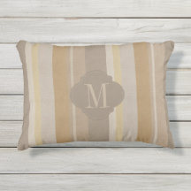 Nuances de monogramme d'effet en cuir rayé brun
