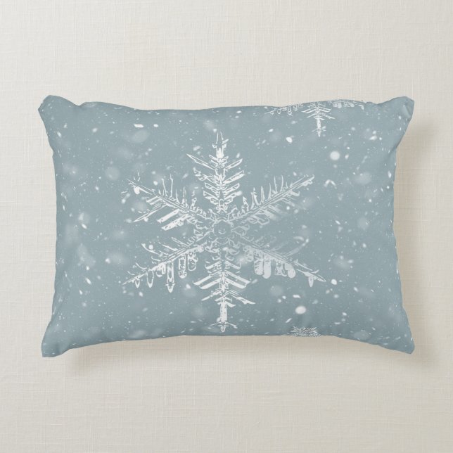 Coussin d'hiver du flocon de neige bleu pâle (Devant)