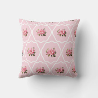 Coussin douillet avec rose et couleur rose clair