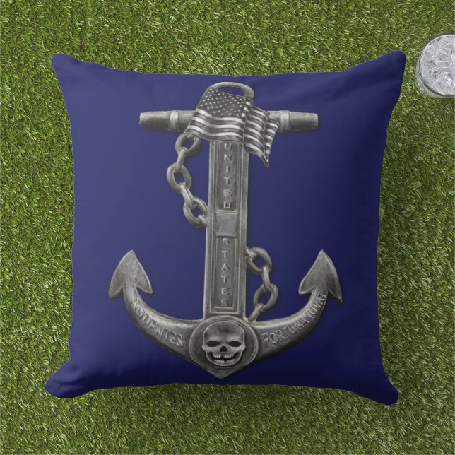 Coussin Drapeau crâne d'ancrage américain en détresse naut (Herbe)