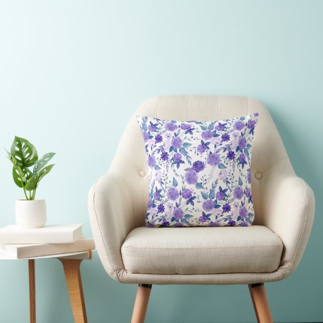 Coussin Élégant Lilac Violet Floral Sur Blanc (Chaise)