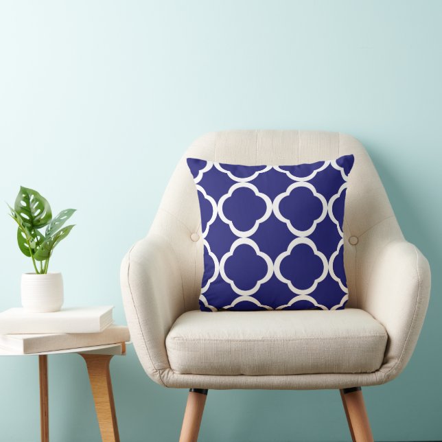 Coussin Élégant Motif de Quatrefoil bleu marocain (Chaise)