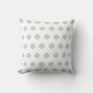 Coussin Élégant Motif en argent sur blanc