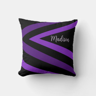 Coussin Élégant nom Zigzag rayé noir et pourpre