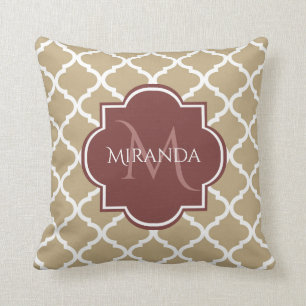 Coussin Élégant Tan Quatrefoil Bourgogne Monogramme et nom