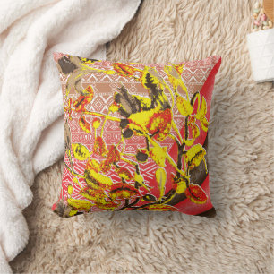Coussin Élégant tissu rouge et or avec floral complexe