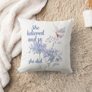 Coussin Elle a cru et donc Citation Motiveuse Papillon