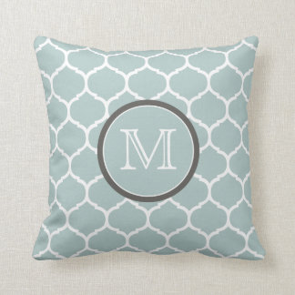 Coussin en bon état de monogramme de Marocain