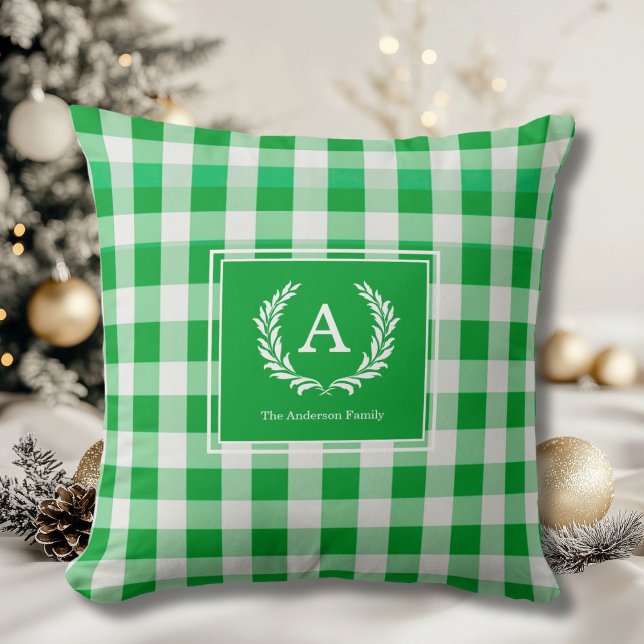 Coussin En vichy monogramme vert (Green Gingham Monogram Crest Throw Pillow)