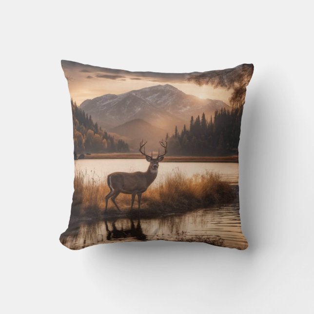 Coussin Énorme cerf à cheval sur le lac Mountain (Recto)