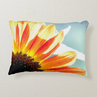 Coussin ensoleillé d'accent de tournesol
