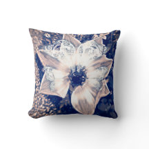 coussin : "Espoir éthéré" par Mel Bohrer