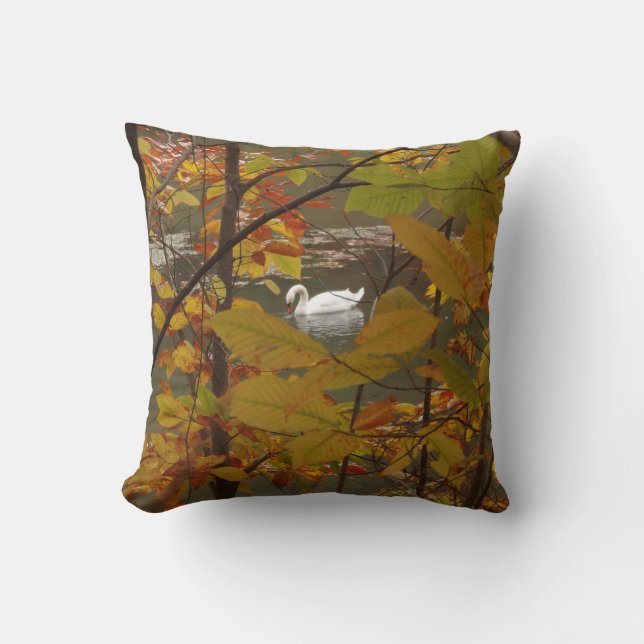 Coussin Étang d'automne avec cygne (Recto)