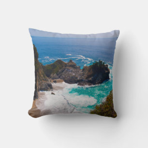 Coussin États-Unis, Californie. Vue sur les chutes de Mcwa