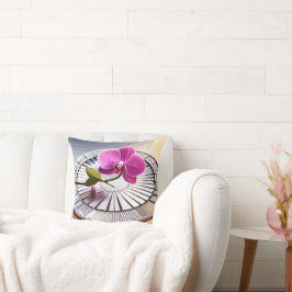 Coussin Exquise orchidée rose repose sur une plaque d'arge