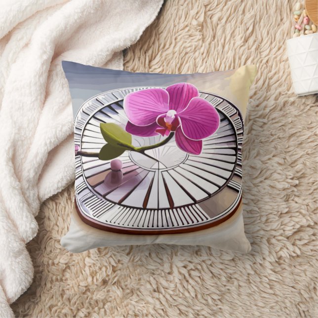 Coussin Exquise orchidée rose repose sur une plaque d'arge (Couverture)