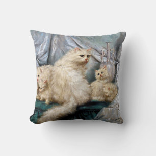 Coussin Famille de chats blancs, Carl Kahler