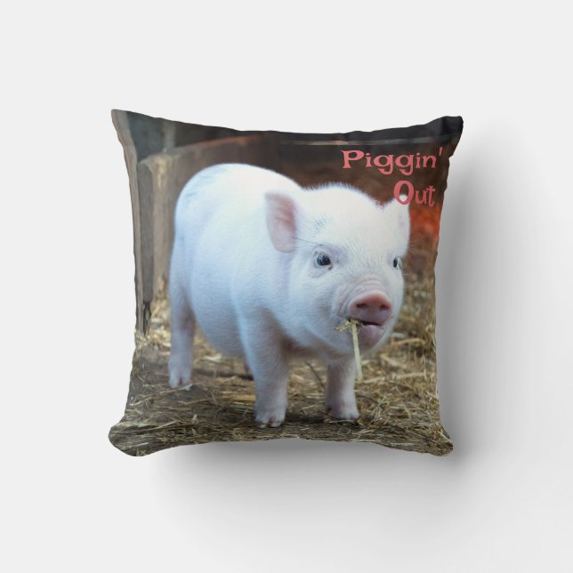 Coussin Farm Life Piggin' Out Piglet with Cow on reverse (Recto)