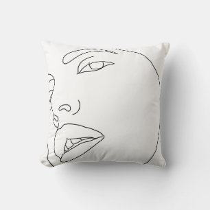 Coussin Fem Face Close