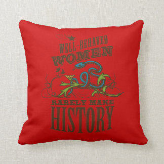 Coussin Femme bien comportée - reine de rv de la route