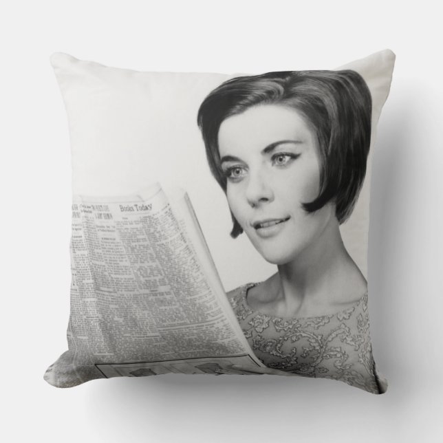Coussin Femme Newpaper de lecture (Recto)