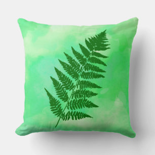 Coussin Fern Frond, Vert sur un Arrière - plan aquarelle
