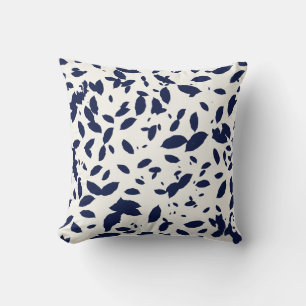 Coussin Feuille qui tombe - Botanique moderne en bleu mari