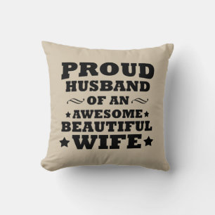 Coussin fier mari d'une femme incroyable et belle