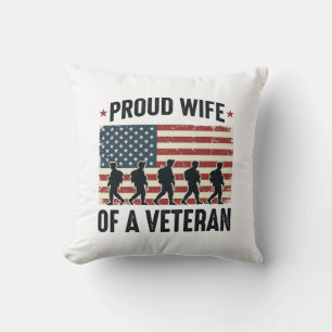 Coussin Fière épouse d'un vétéran conception de maillot pa