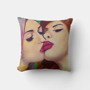 Coussin Fierté aquarelle Deux femmes partagent un baiser