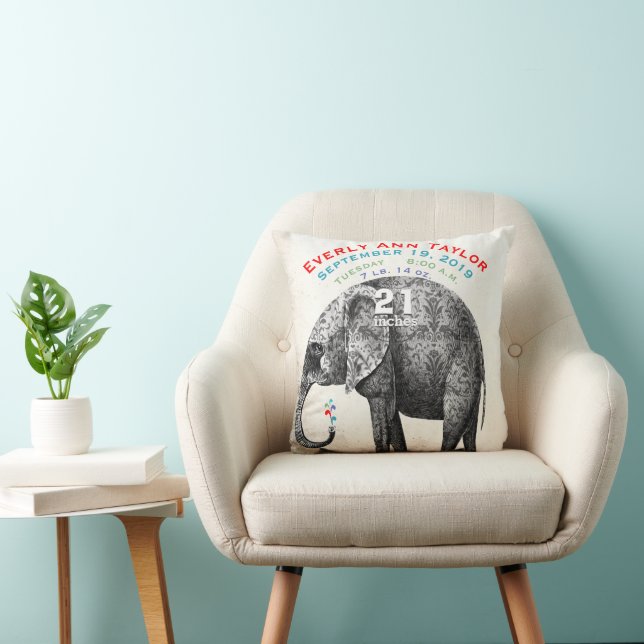 Coussin Fille Naissance bébé Stat Eléphant Flèches (Chaise)