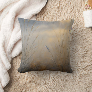 Coussin First Light Kin Becoming Throw Pillow