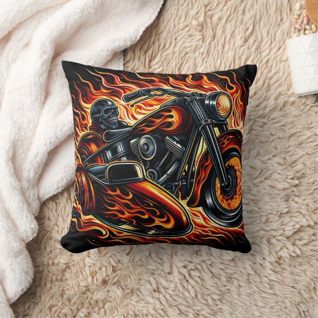 Coussin Flammes flamboyantes à la conduite de motos enflam (Couverture)