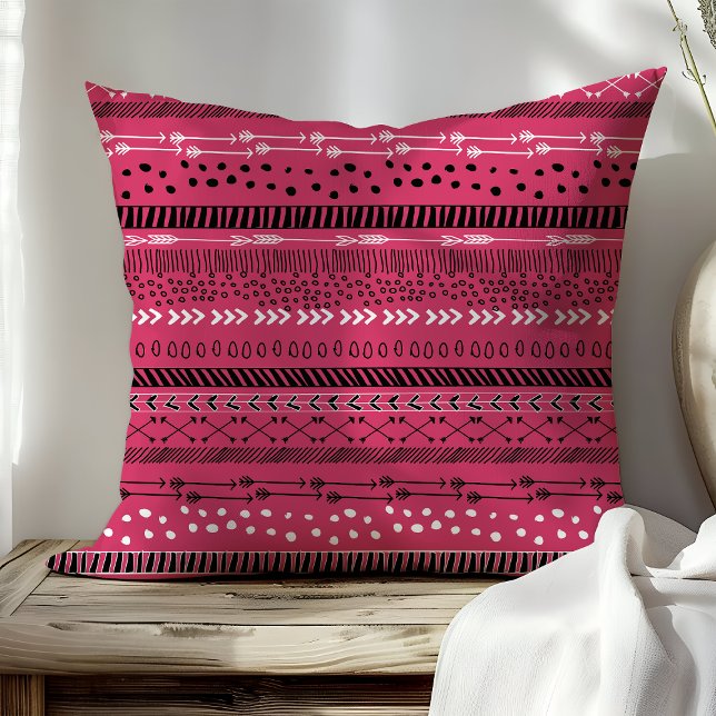Coussin Flèches Roses Bohème Tendance (Créateur téléchargé)