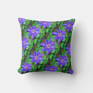 Coussin Fleur de clématite pourpre