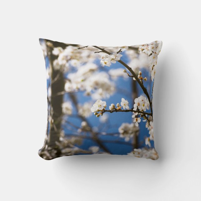 Coussin Fleurs blanches devant un ciel blanc (Recto)