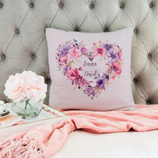 Coussin Fleurs d'amour | Noms personnalisés | Saint Valent (Créateur téléchargé)