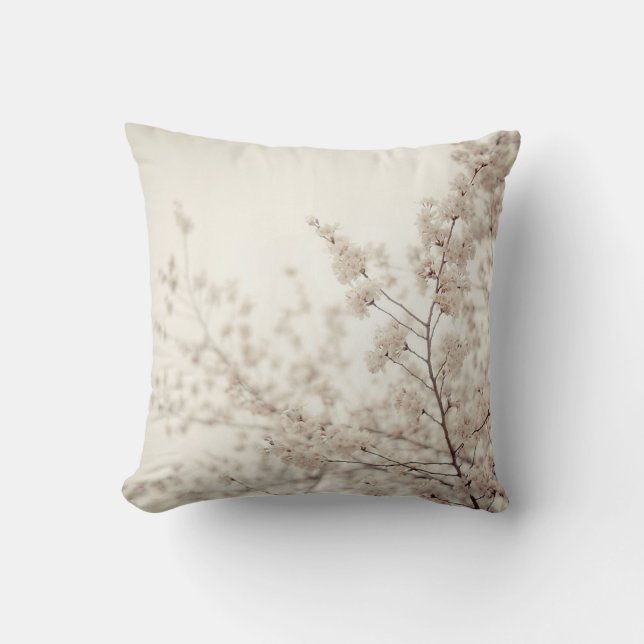 Coussin Fleurs de cerisier blanches - ressort de Central (Recto)