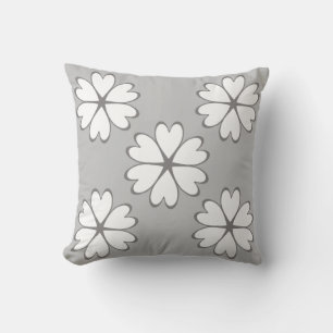 Coussin Fleurs de cœur élégantes grises et blanches