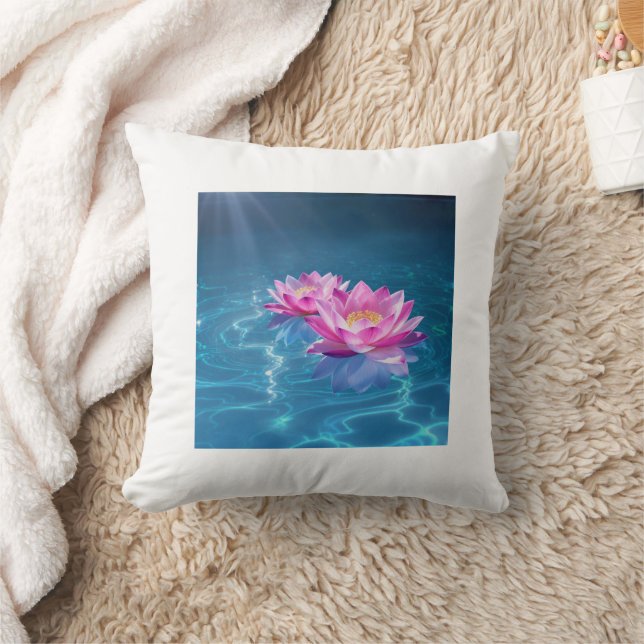 Coussin Fleurs de Lotus rose flottant sur l'eau bleu crist (Couverture)