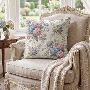 Coussin Fleurs d'hortensia délicates 