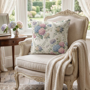 Coussin Fleurs d'hortensia délicates 