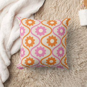 Coussin Fleurs orange et rose sur Ogee Retro du milieu du 